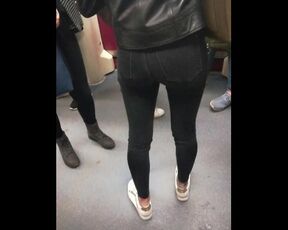 Voyeur Cam Spy Girl in Public Train