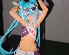 Miku's thick surprise